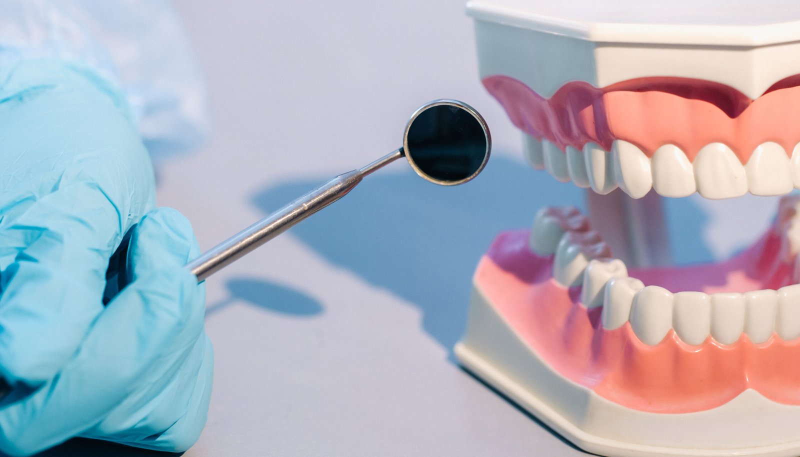 Partial Dentures Hyderabad: Must-Have vs Full Dentures Himayatnagar Guide