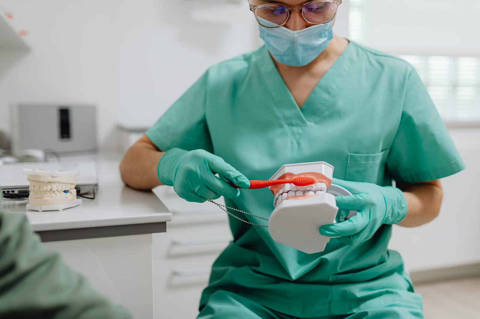 Illustration of Deep Cleaning Gums Hyderabad: Must-Have Benefits for Healthy Gums