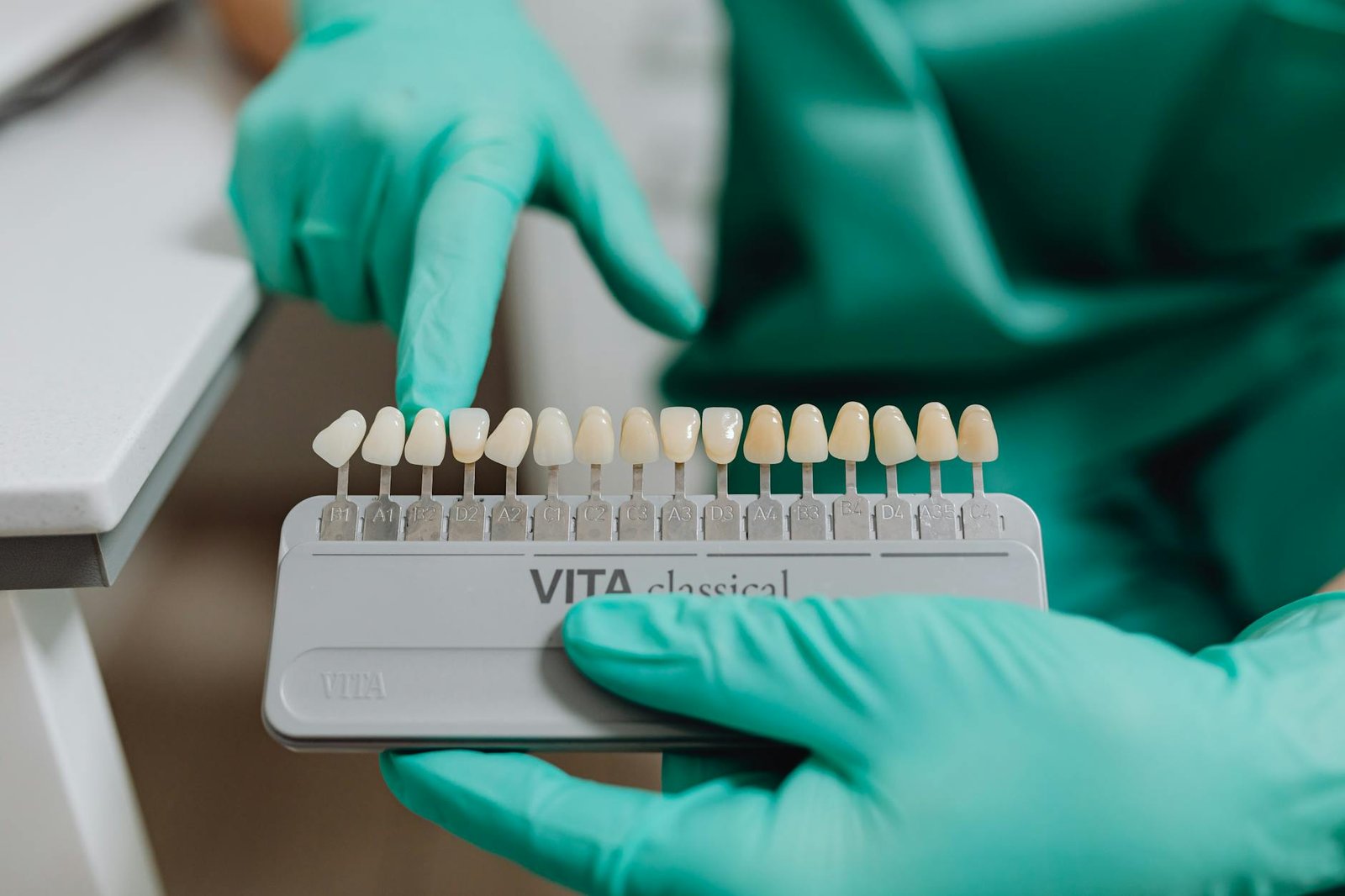 Dental Crown Hyderabad: Must-Have Signs for Affordable Tooth Restoration