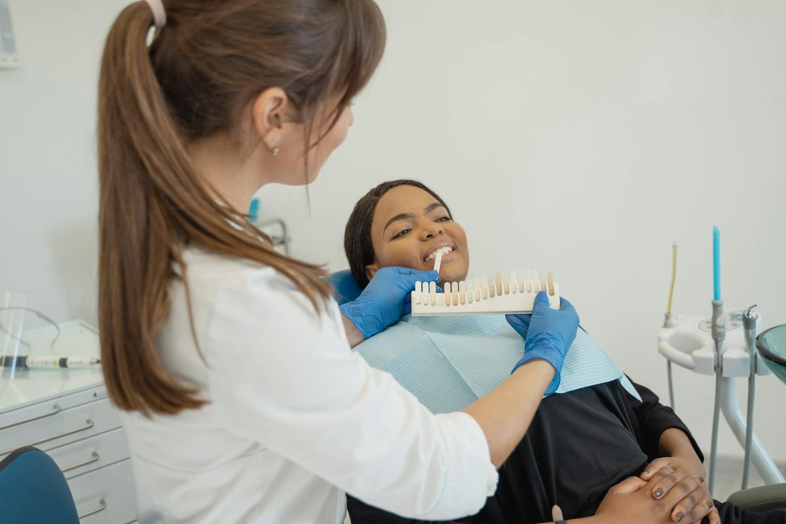 Illustration of Gap Teeth Treatment Hyderabad: Exclusive Affordable Smile Makeover Options